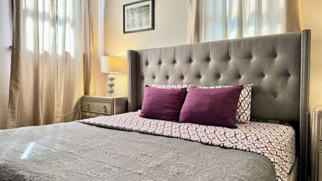Photo of Bedroom in Mid-City