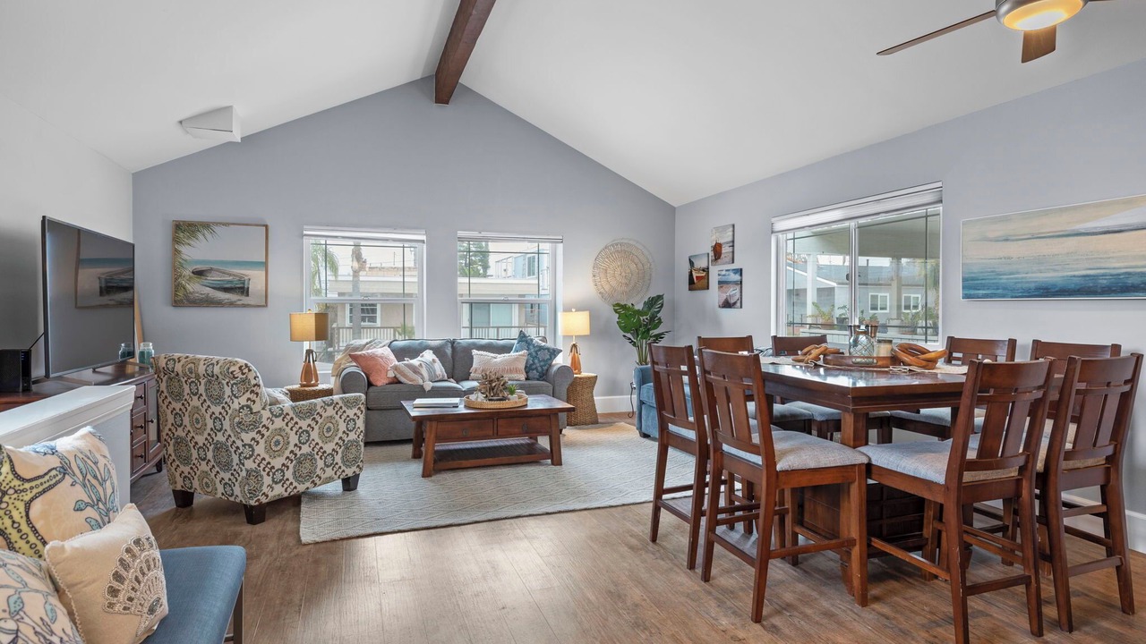 Photo of Livingroom in Hollywood