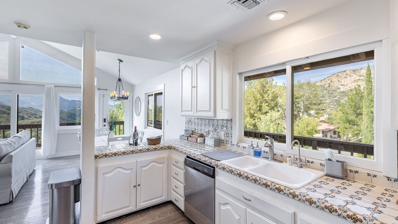 Photo of Kitchen in Thousand Oaks