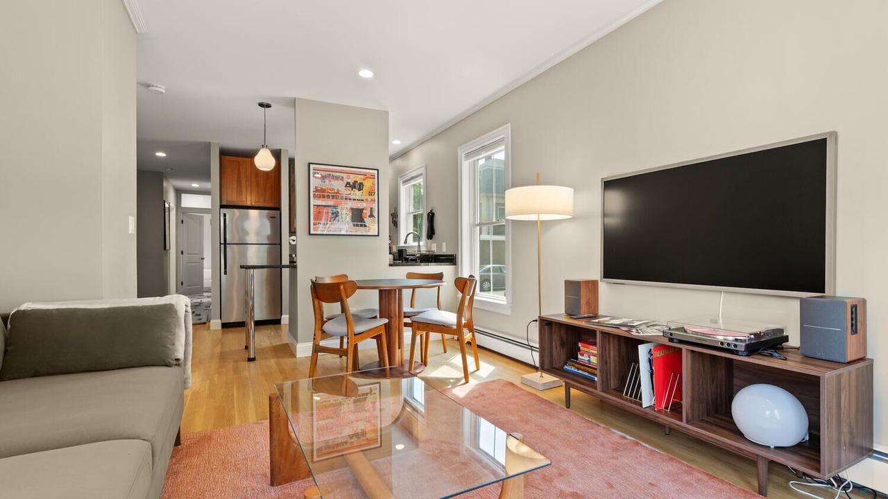 Photo of Livingroom in The Port