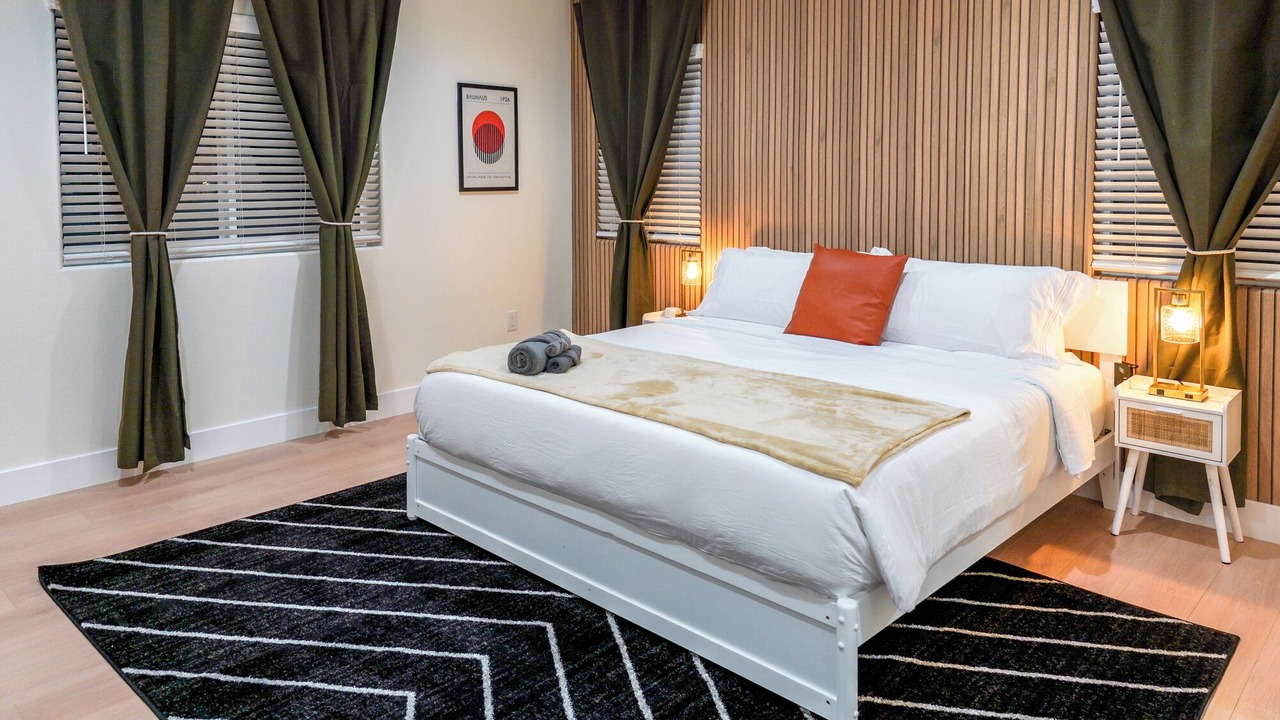 Photo of Bedroom in Riverview West
