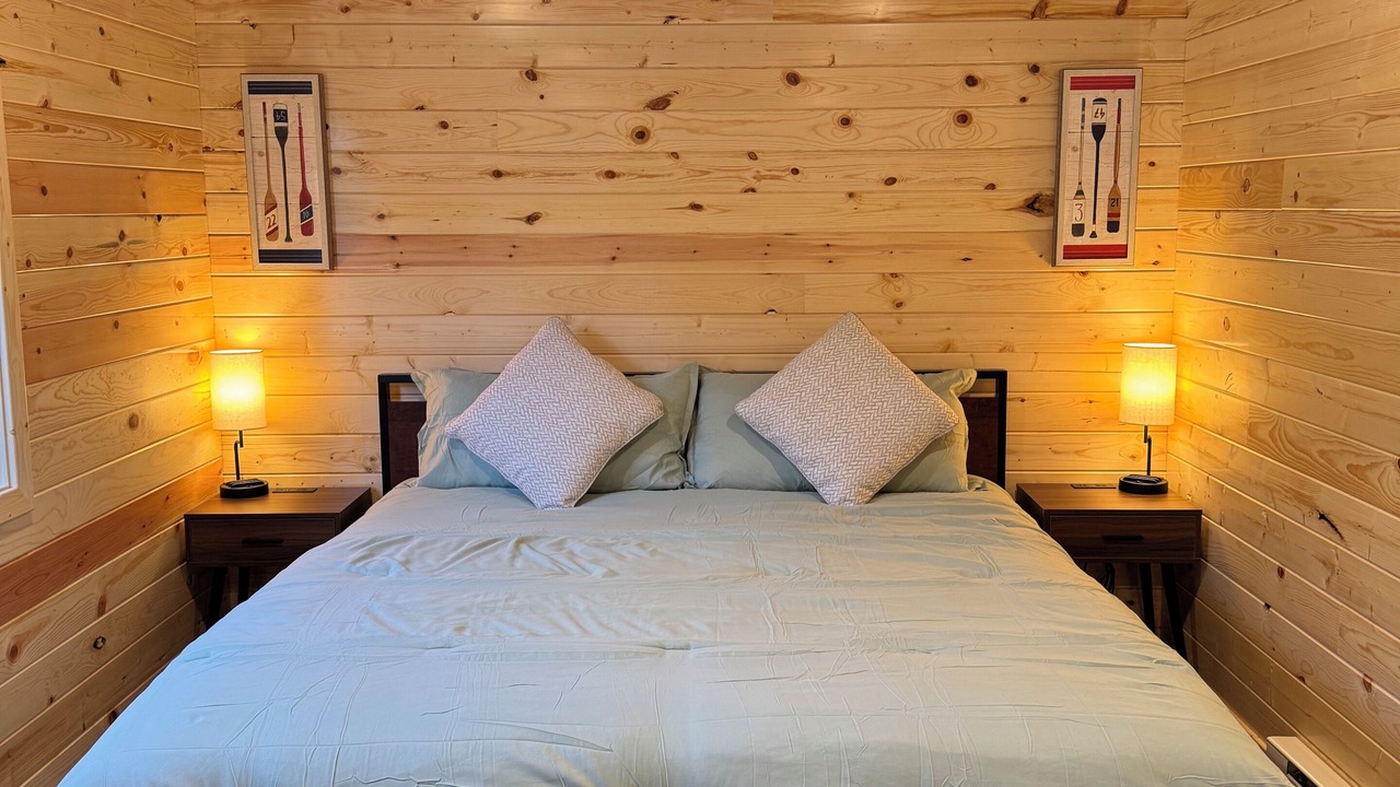 Photo of Bedroom in Cook
