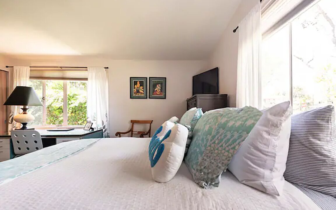 Photo of Bedroom in Bixby Knolls