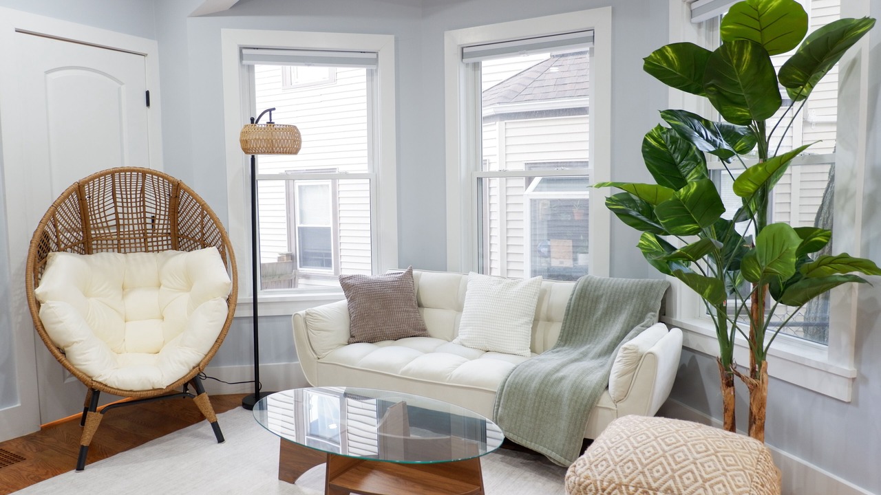 Photo of Livingroom in Ashmont