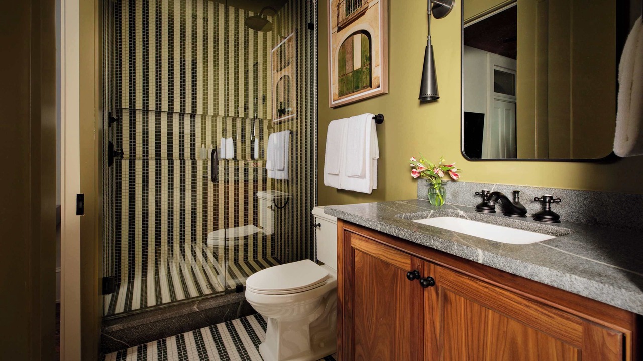 Photo of Bathroom in Uptown Historic District