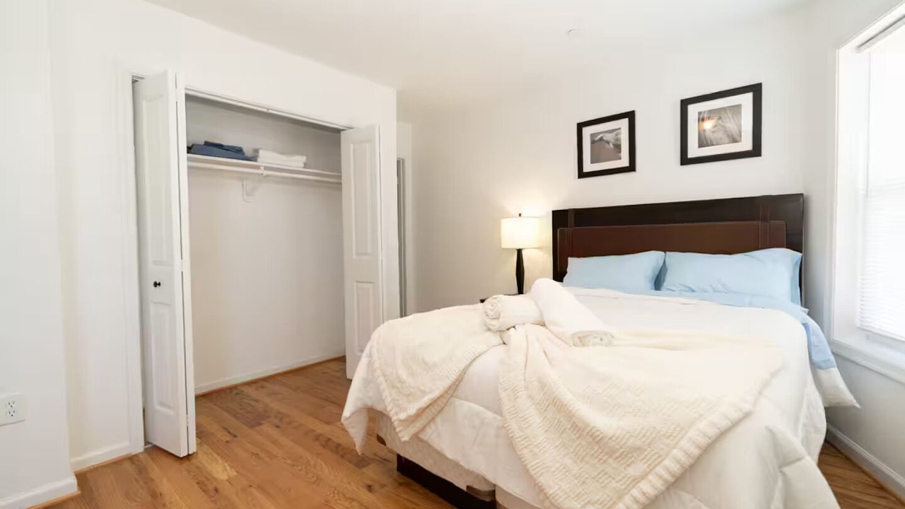 Photo of Bedroom in Truxton Circle