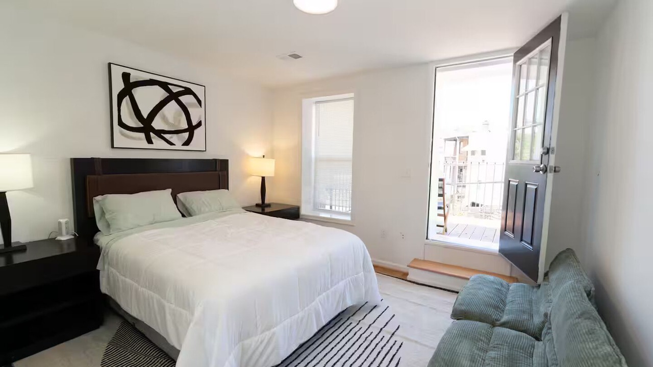 Photo of Bedroom in Truxton Circle