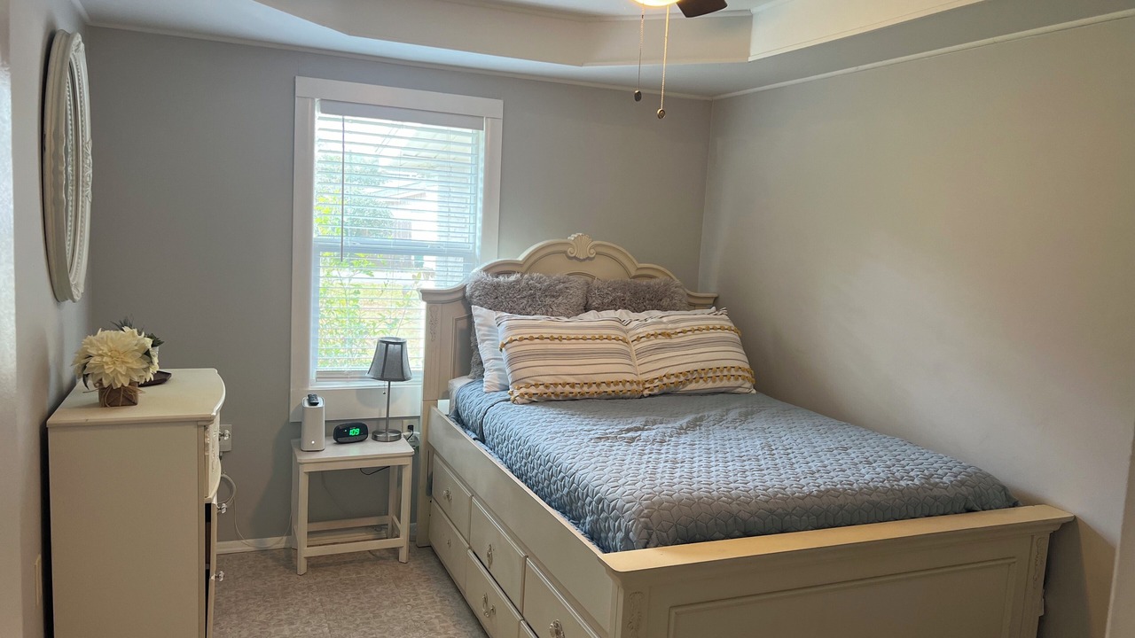 Photo of Bedroom in Gulfport