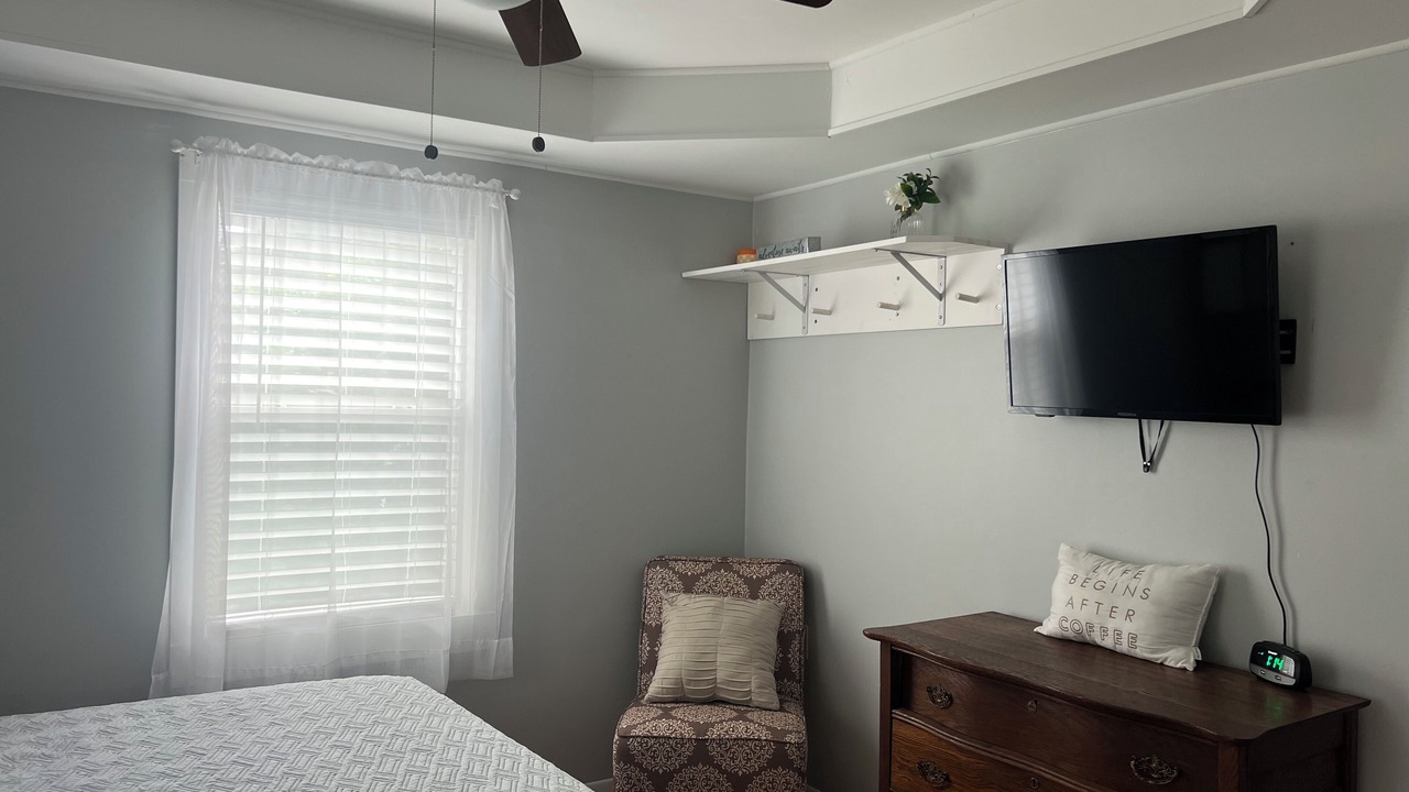 Photo of Bedroom in Gulfport