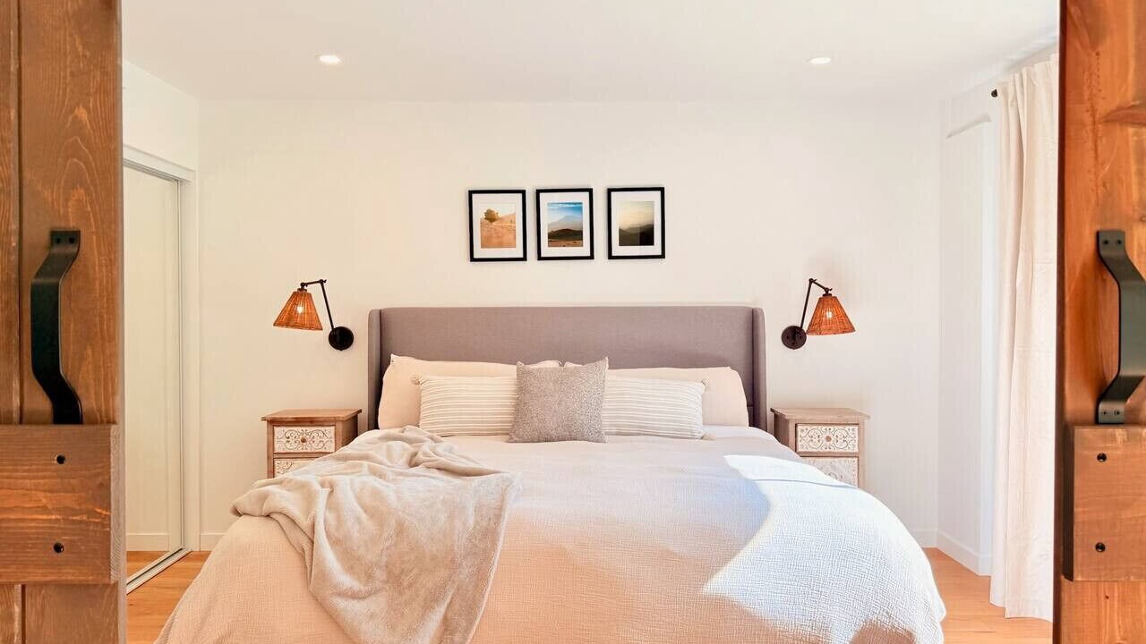 Photo of Bedroom in Meiners Oaks