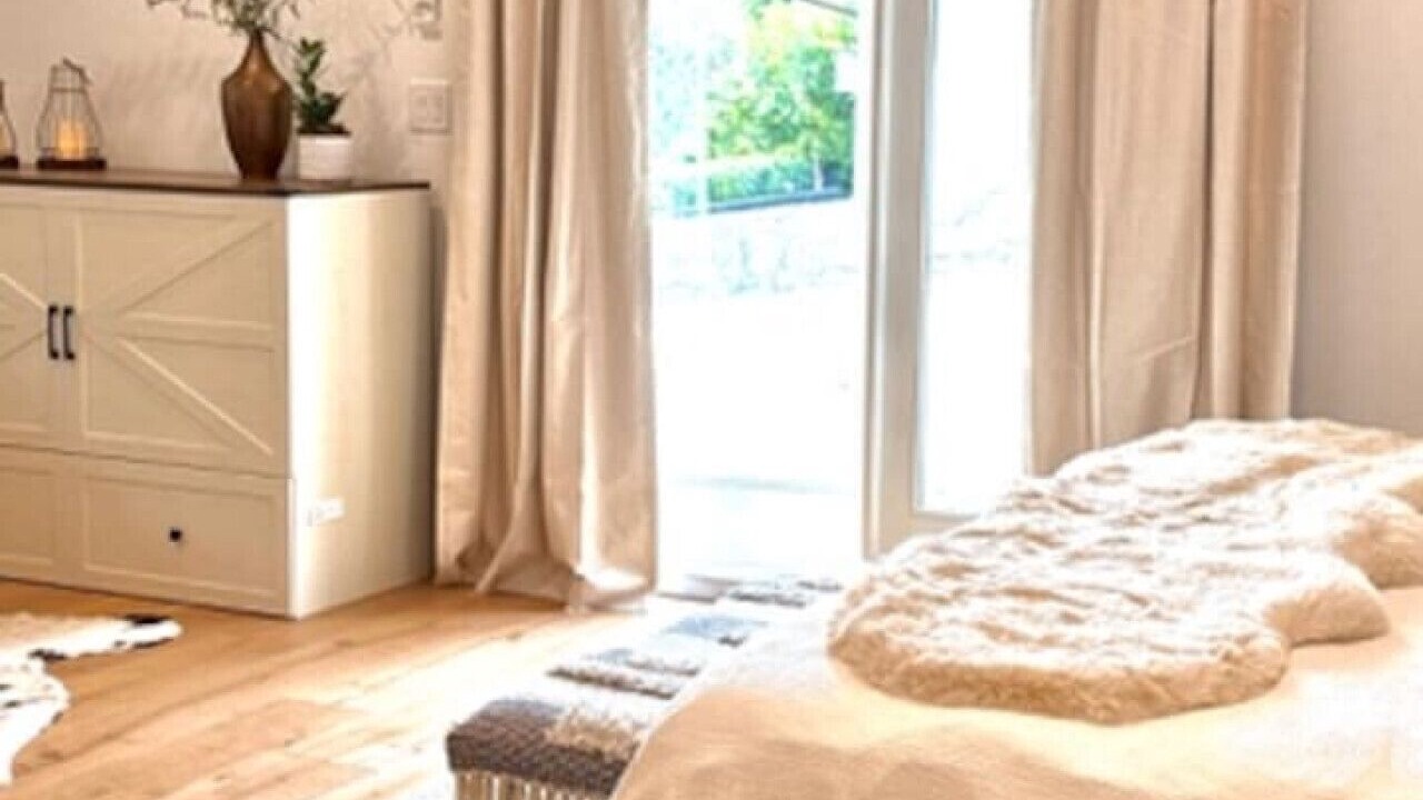 Photo of Bedroom in Meiners Oaks