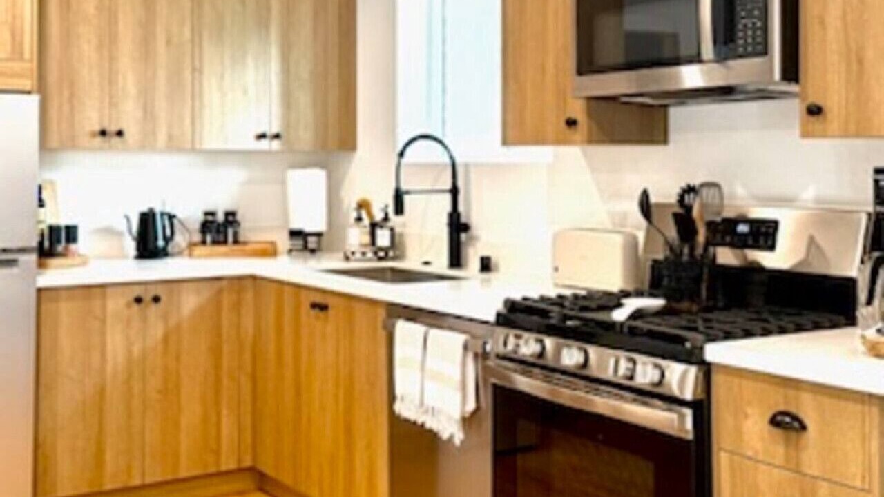 Photo of Kitchen in Meiners Oaks