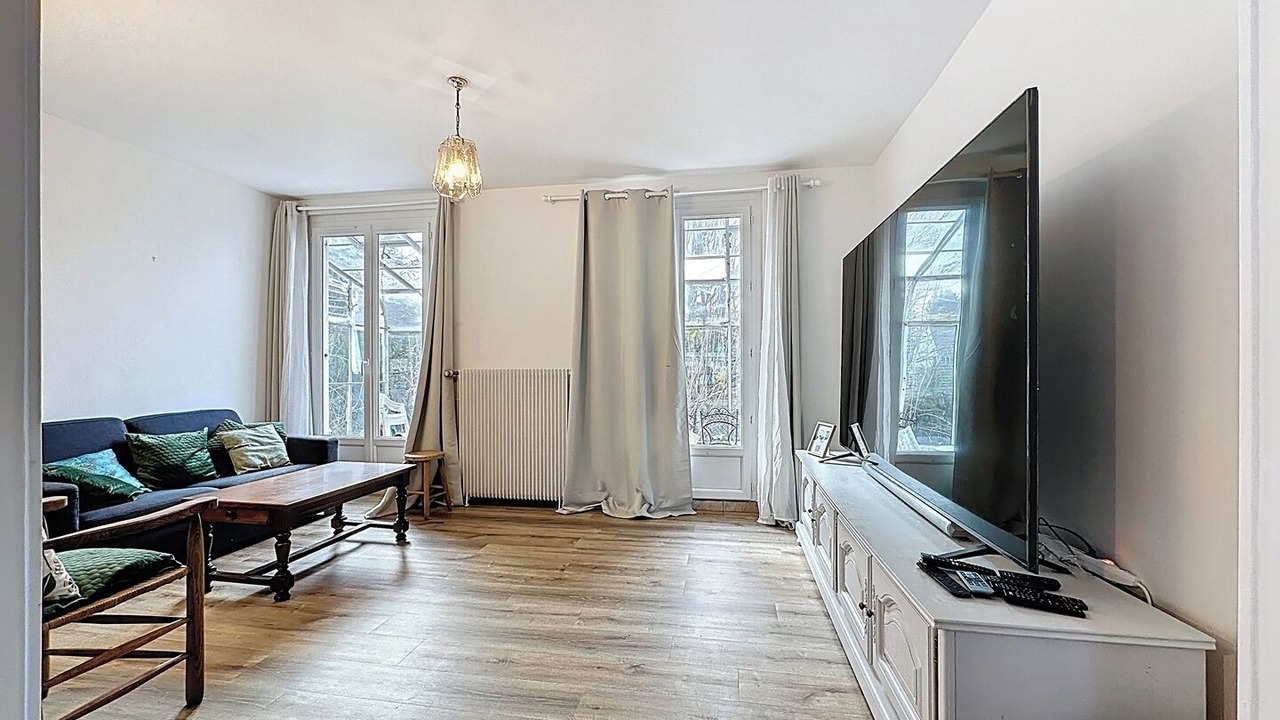 Photo of Livingroom in Chaumontel