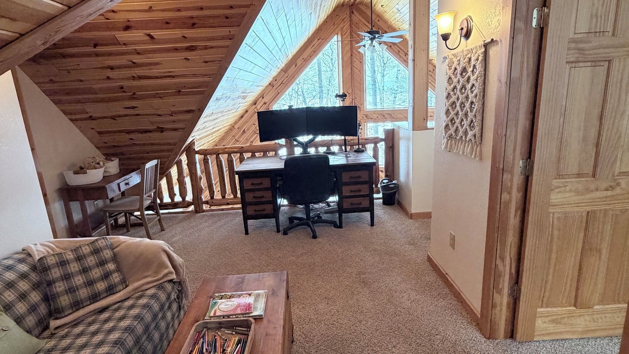 Photo of Livingroom in Fifty Lakes