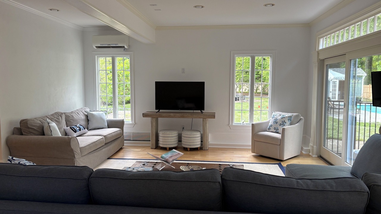 Photo of Livingroom in West Falmouth