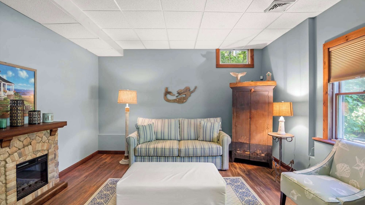 Photo of Livingroom in East Harwich