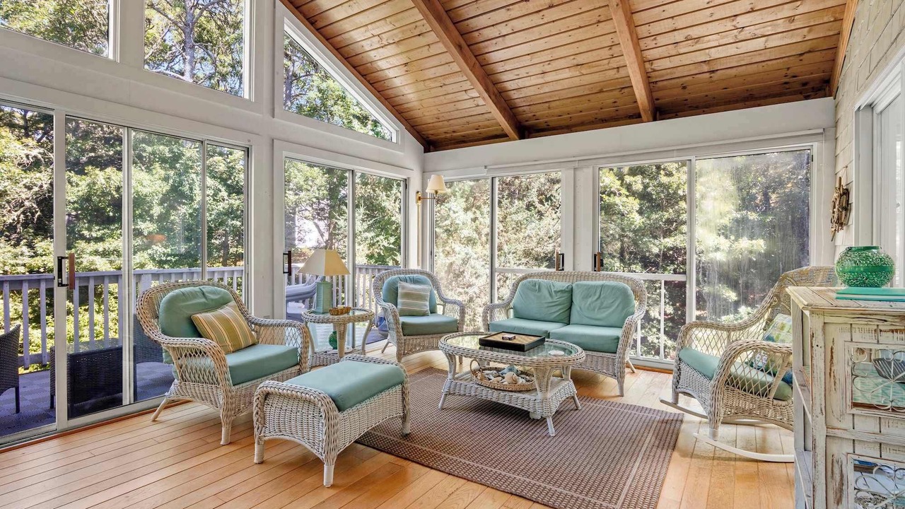 Photo of Livingroom in East Harwich