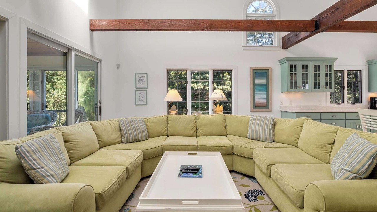 Photo of Livingroom in East Harwich