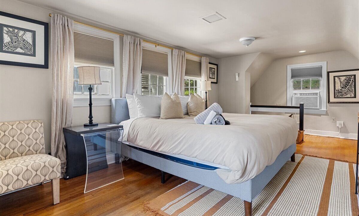 Photo of Bedroom in Old Town Alexandria