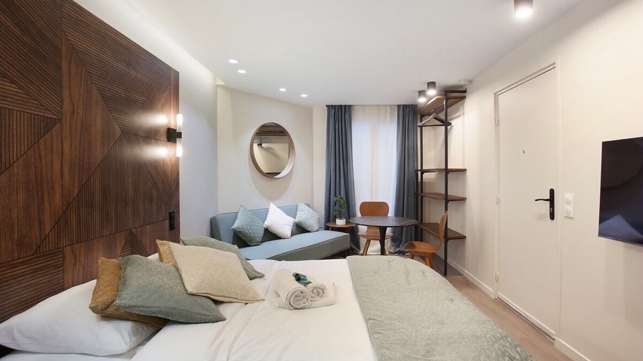 Photo of Bedroom in Pigalle