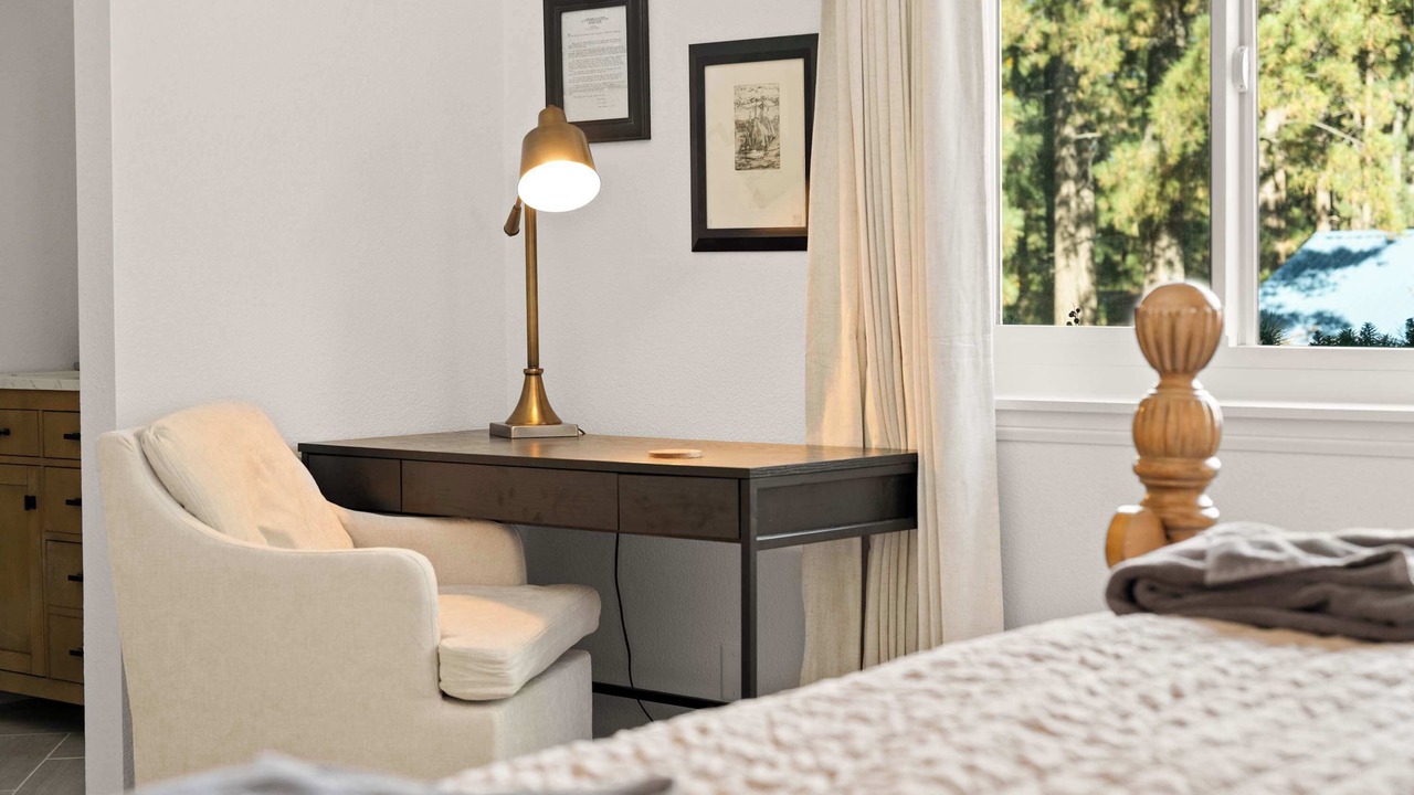 Photo of Bedroom in Summit Estates