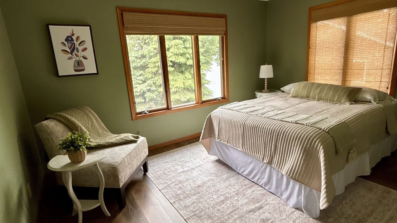 Photo of Bedroom in Alexandria