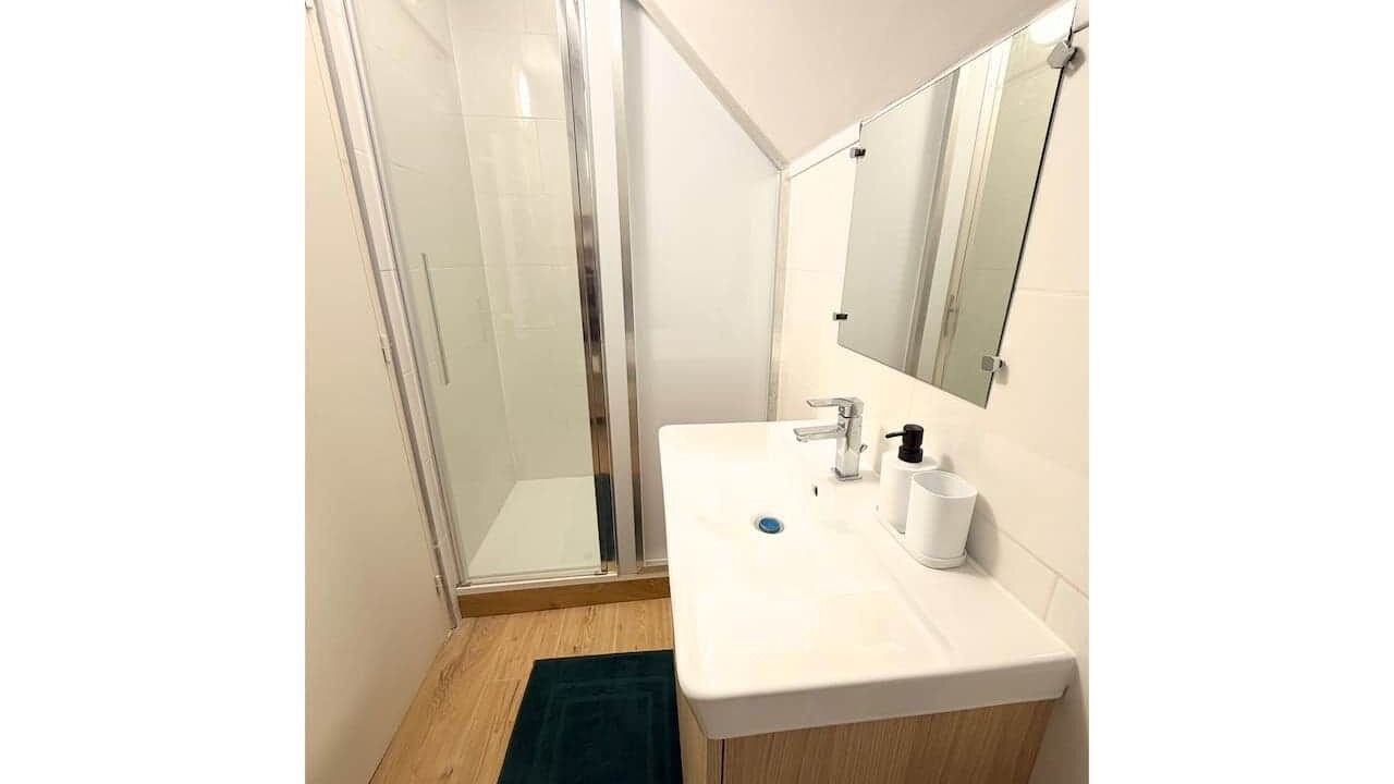 Photo of Bathroom in Noisy-le-Grand