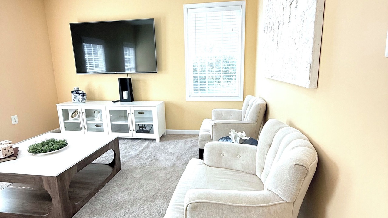 Photo of Livingroom in Urbana