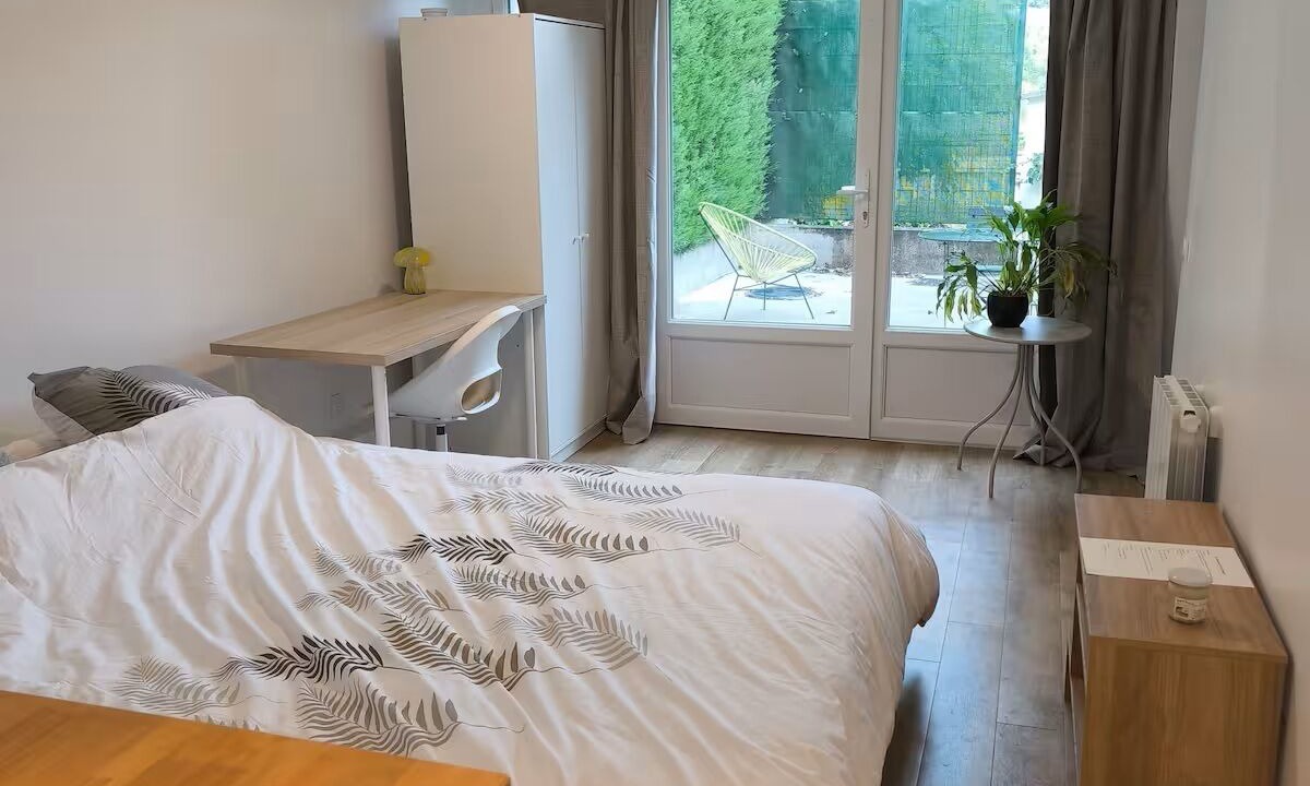 Photo of Bedroom in Chaville