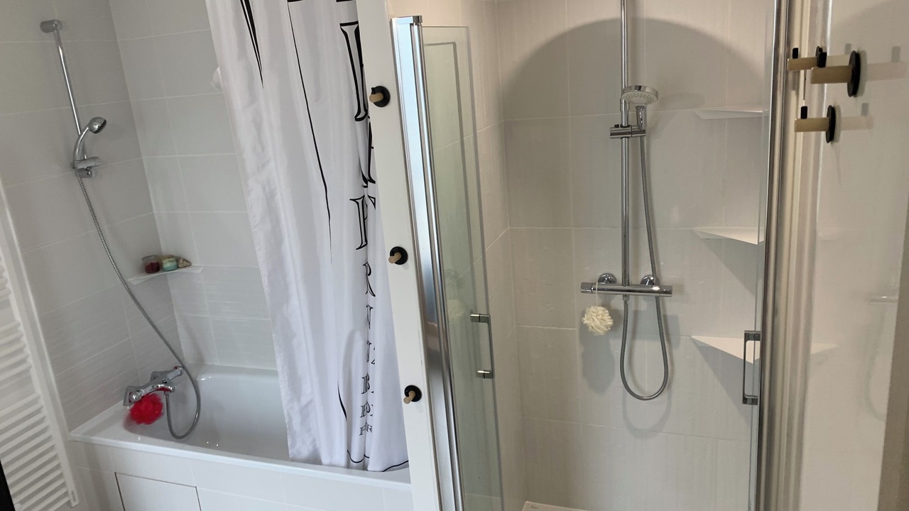 Photo of Bathroom in Clichy