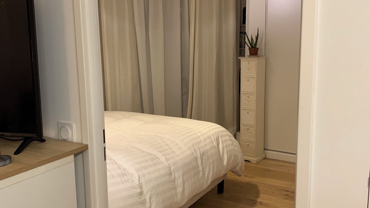 Photo of Bedroom in Clichy