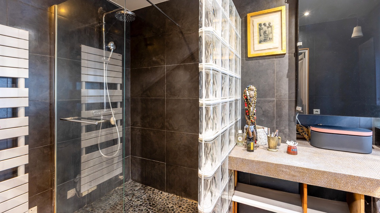 Photo of Bathroom in Quartier de Rochechouart