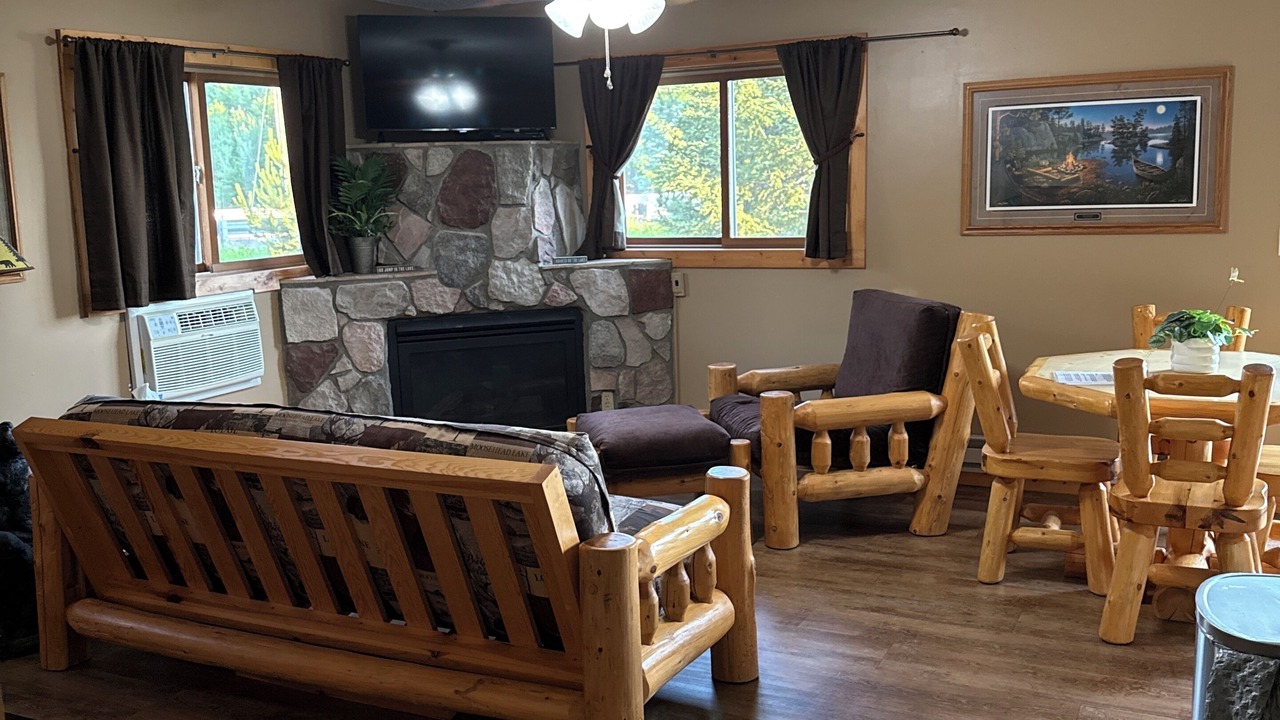 Photo of Livingroom in Side Lake