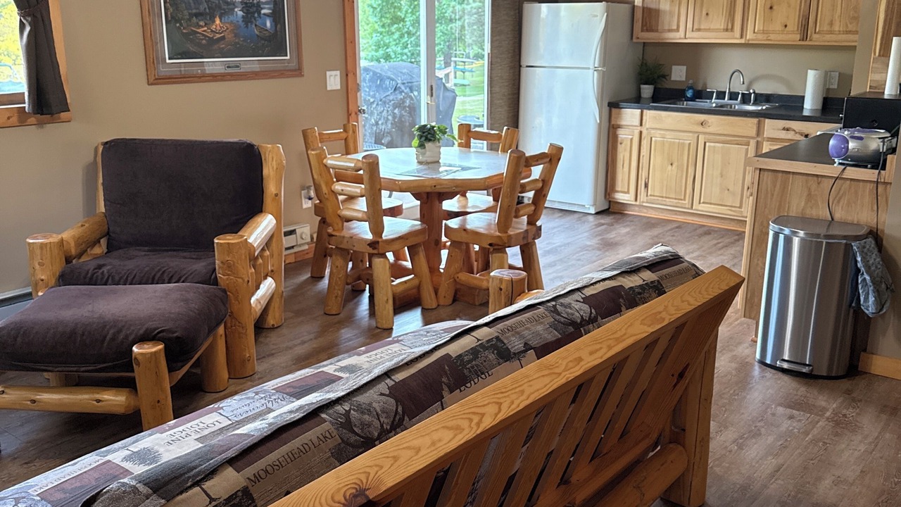 Photo of Livingroom in Side Lake