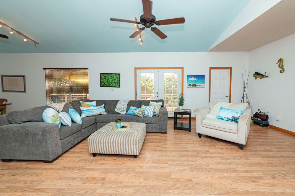 Photo of Livingroom in Waveland