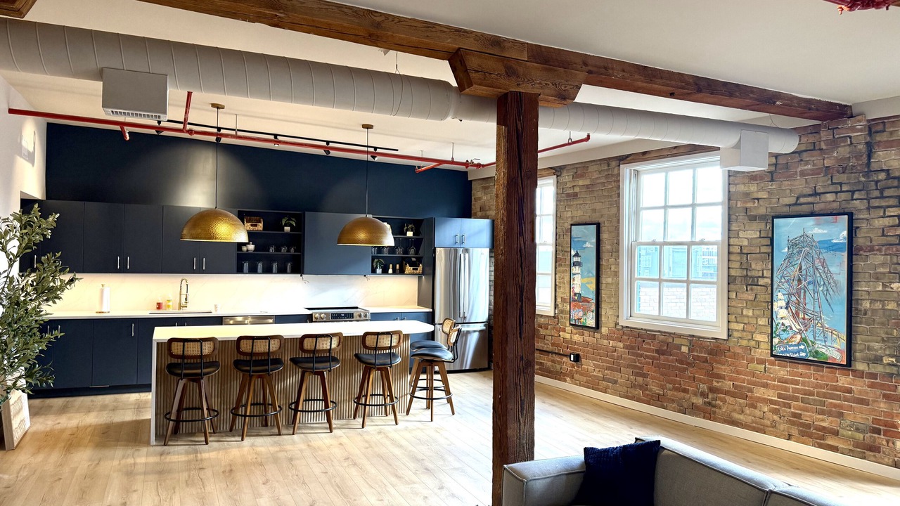 Photo of Livingroom in Canal Park