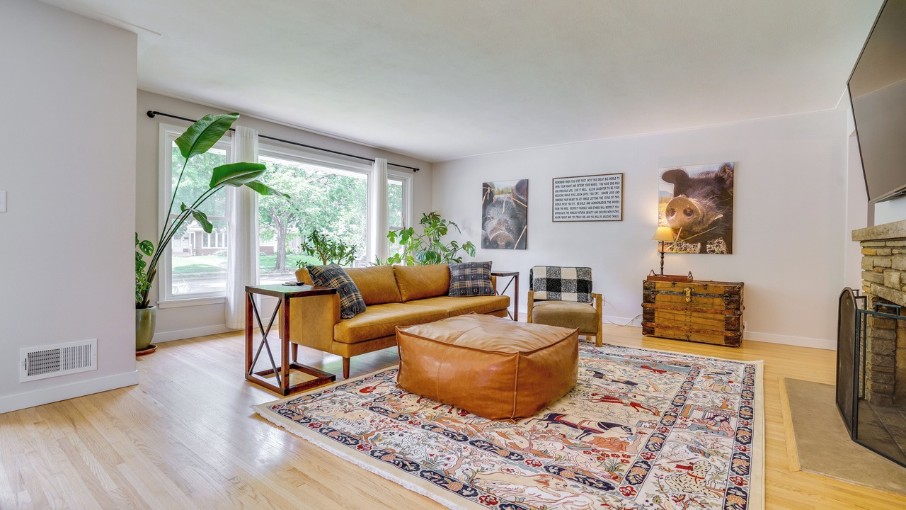 Photo of Livingroom in Southwest Minneapolis