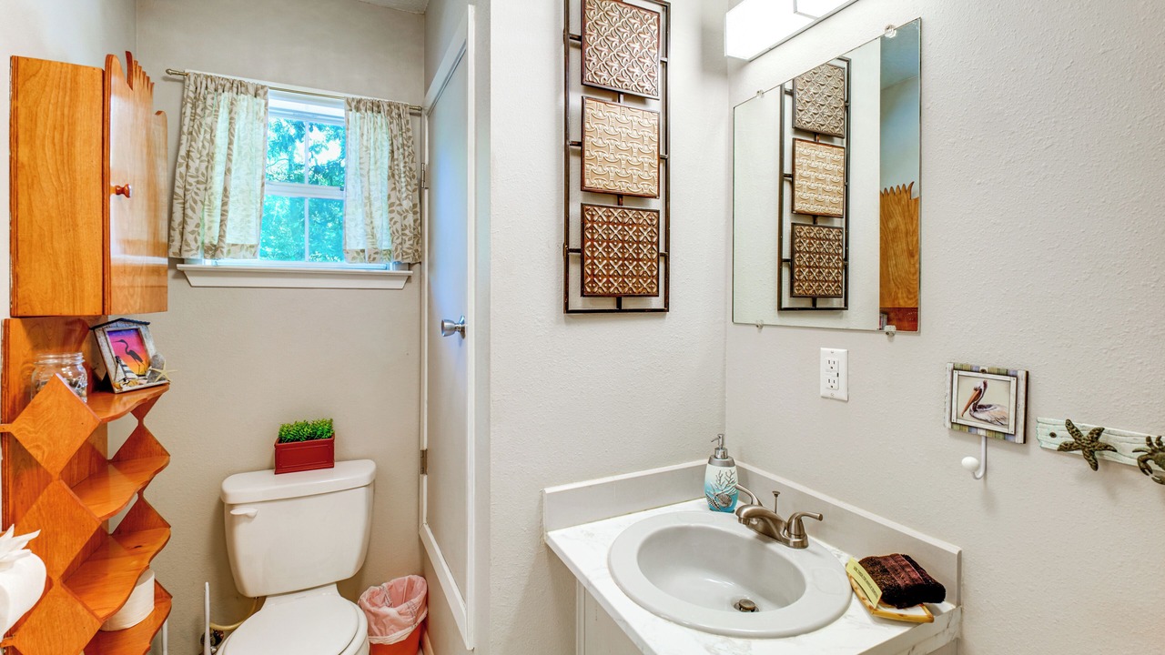Photo of Bathroom in Gautier
