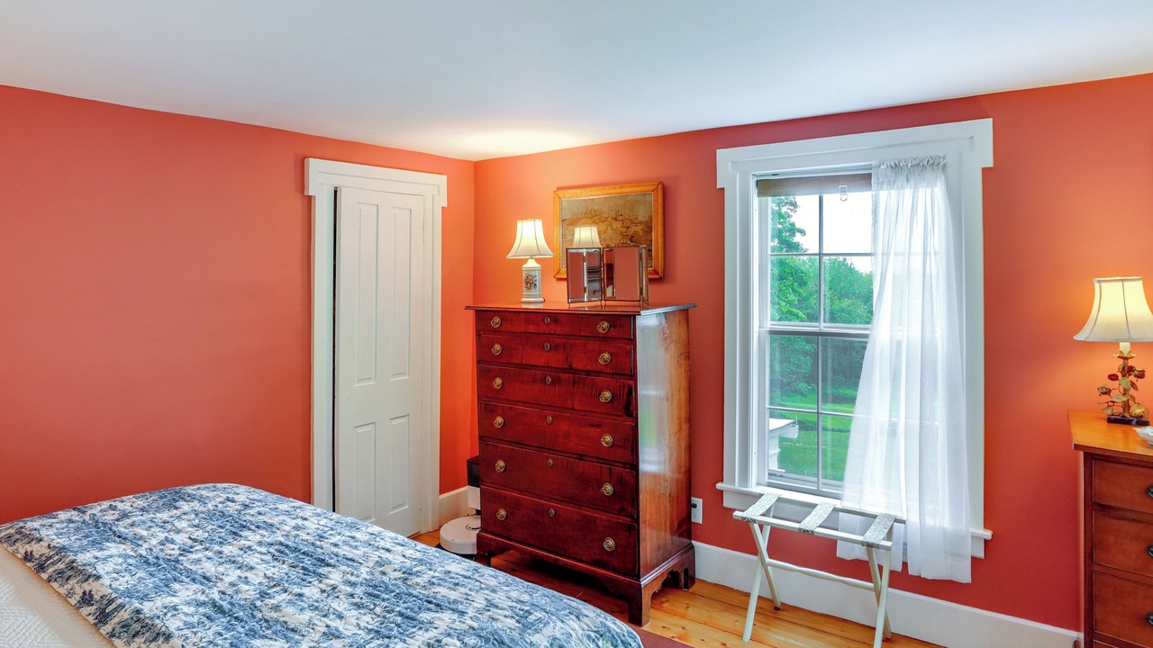 Photo of Bedroom in Middlefield