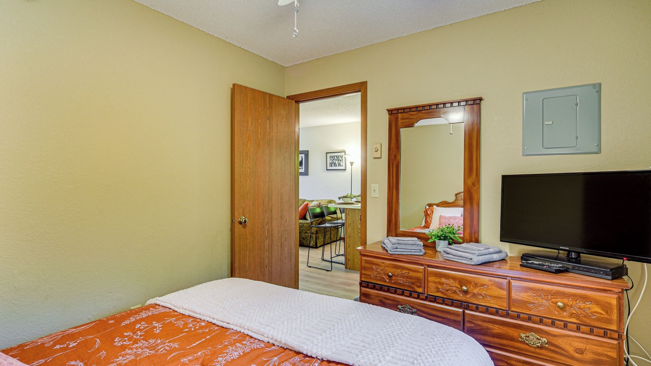 Photo of Bedroom in Siren