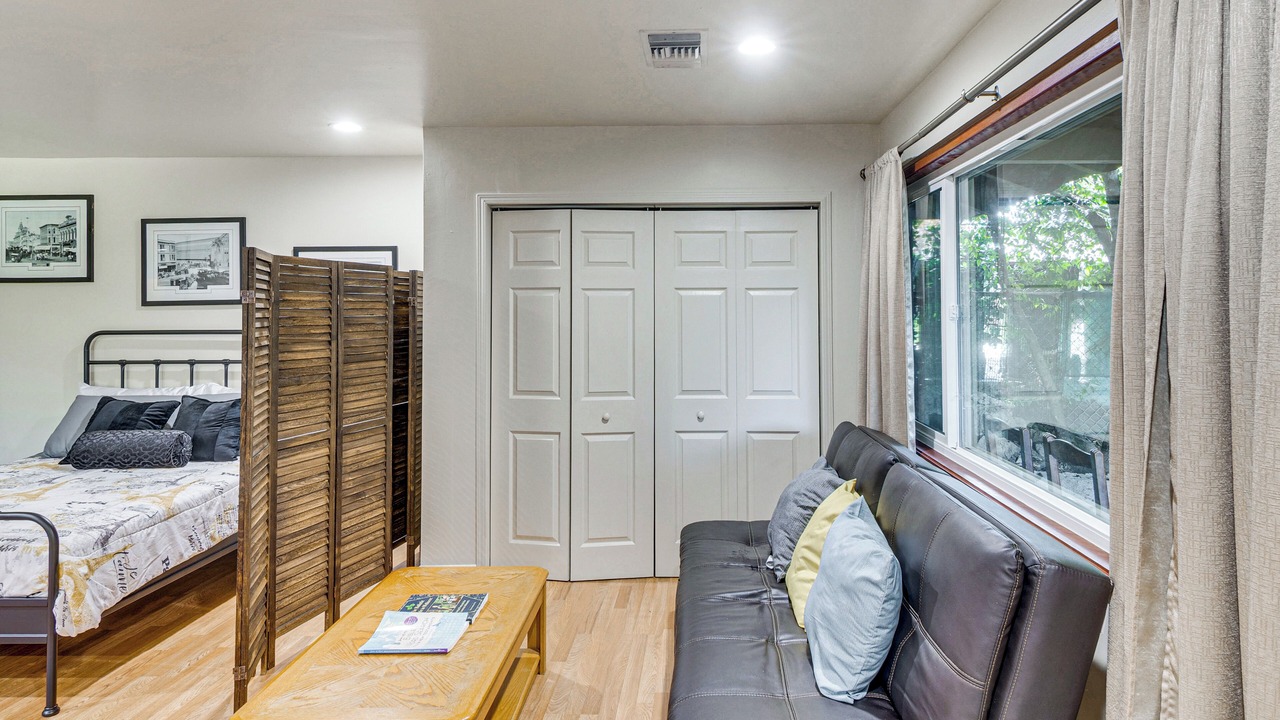 Photo of Bedroom in La Canada Flintridge