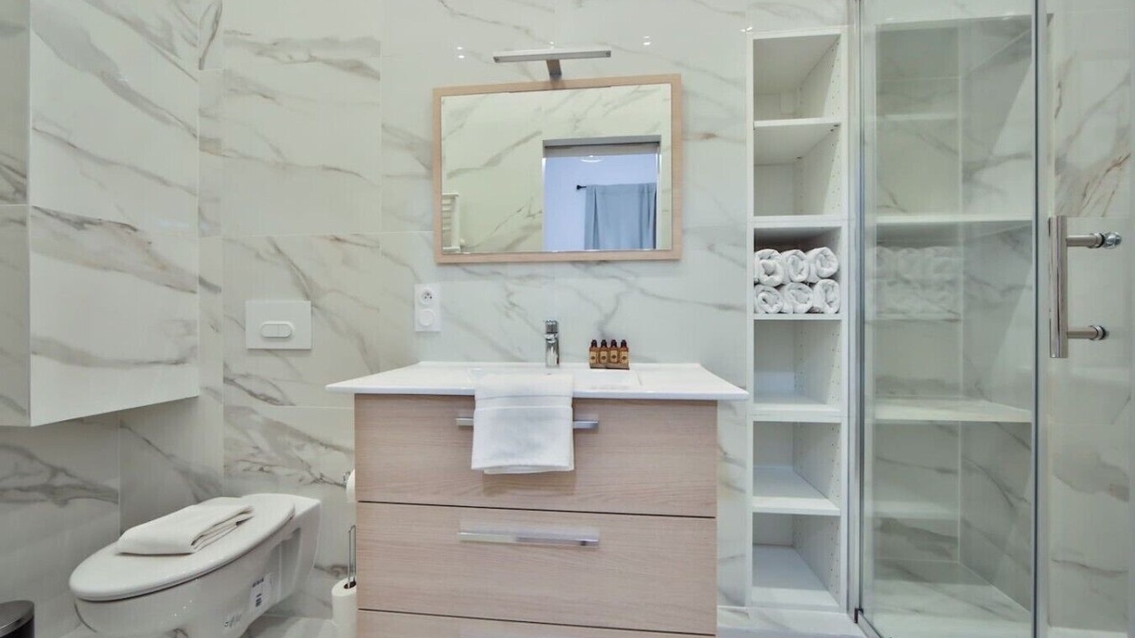 Photo of Bathroom in 15th Arrondissement
