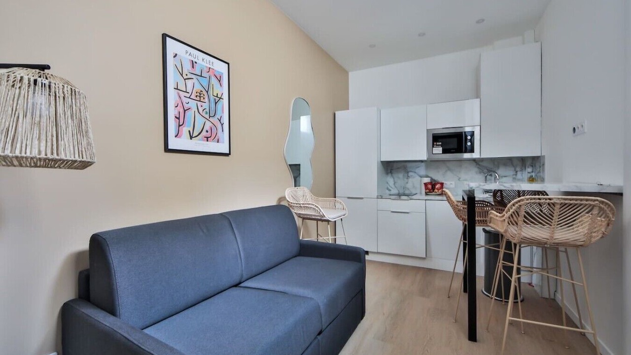 Photo of Livingroom in 15th Arrondissement