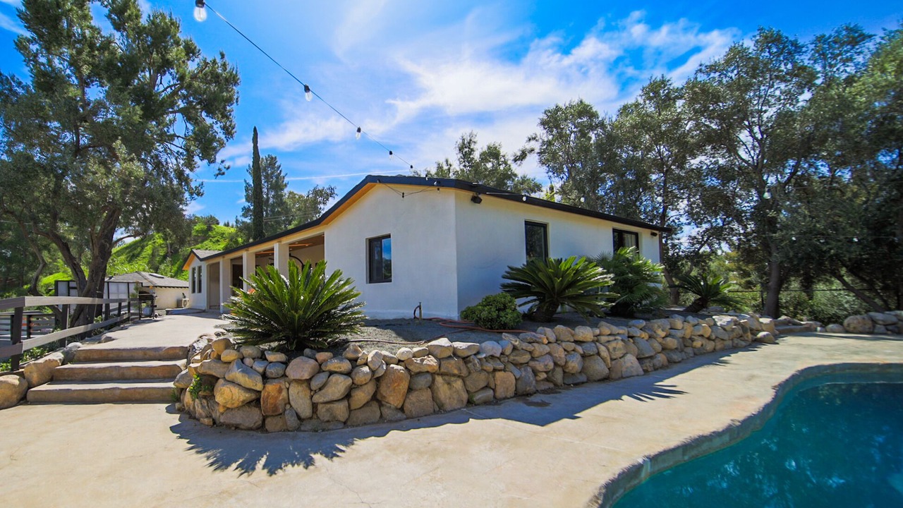 Photo of Outdoor in Sunland-Tujunga
