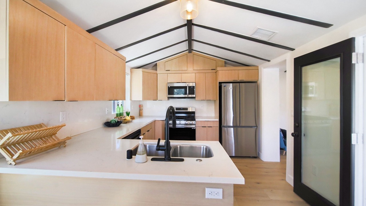 Photo of Kitchen in Sunland-Tujunga