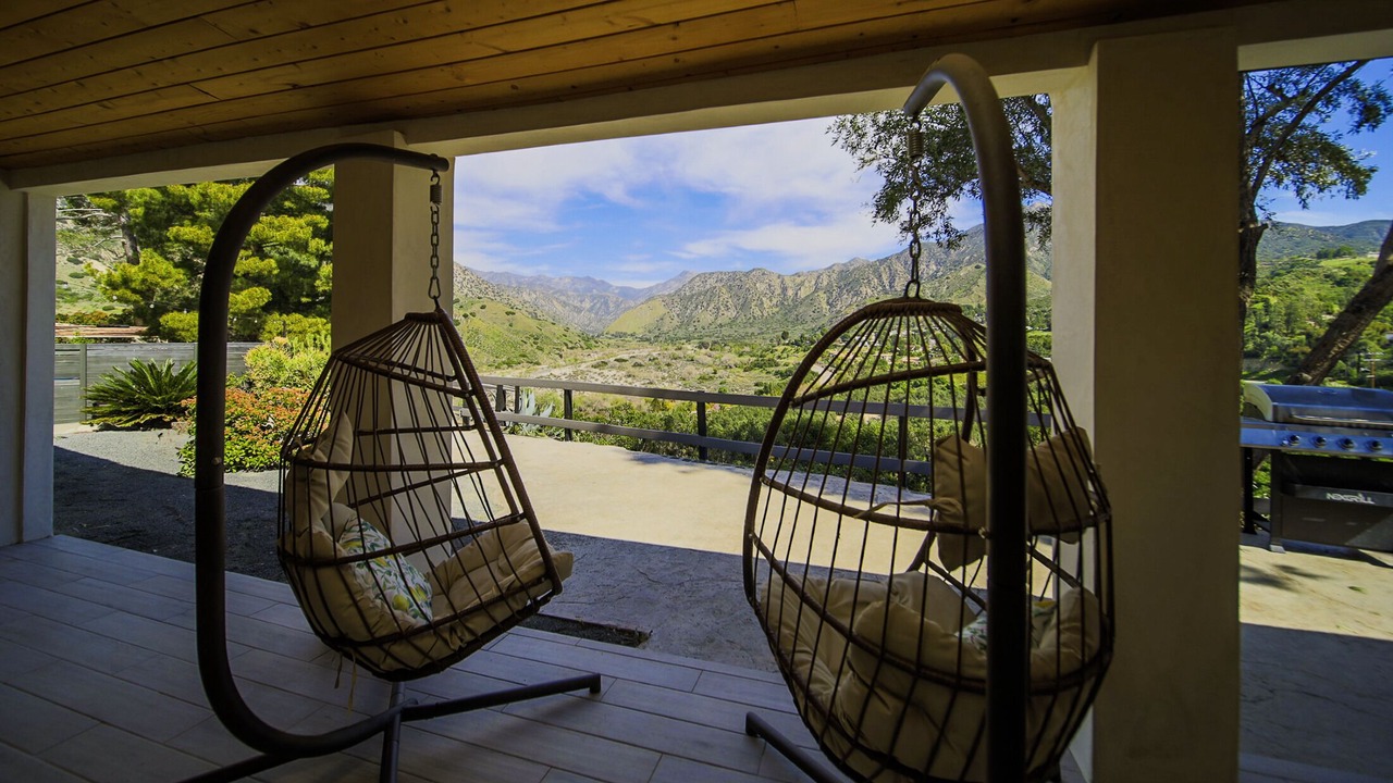 Photo of Patio Balcony in Sunland-Tujunga