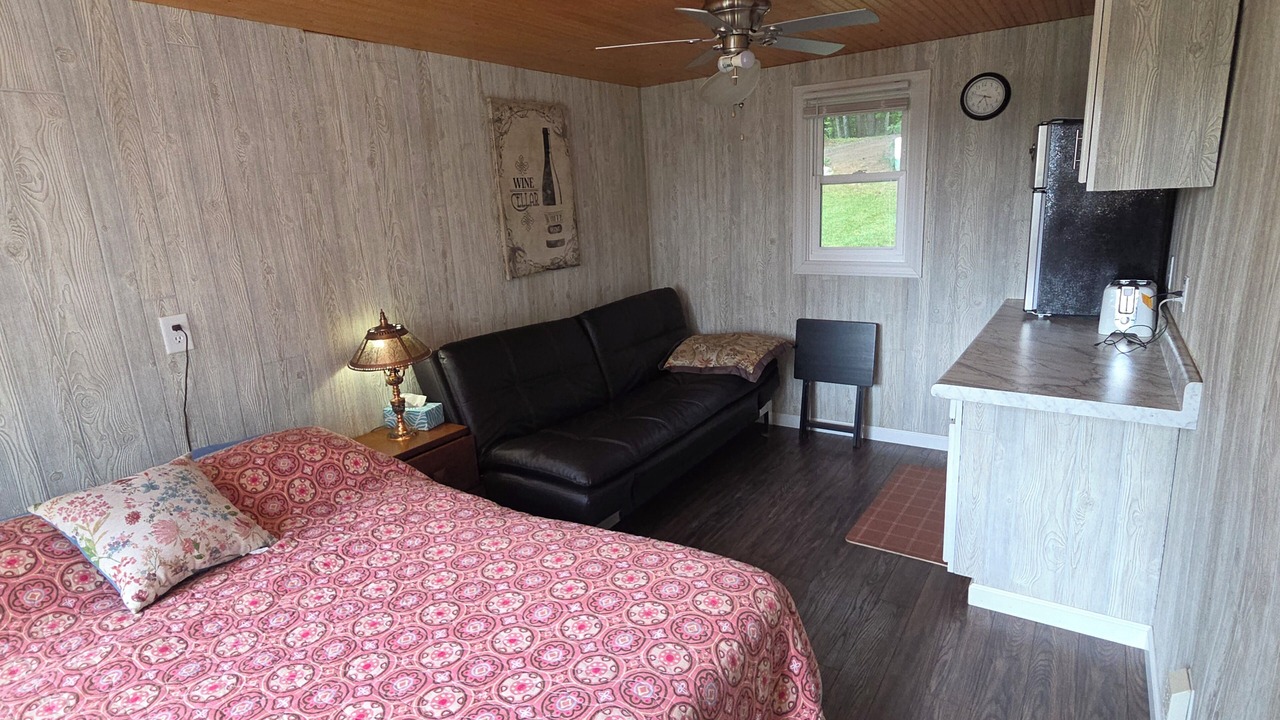 Photo of Bedroom in Emily