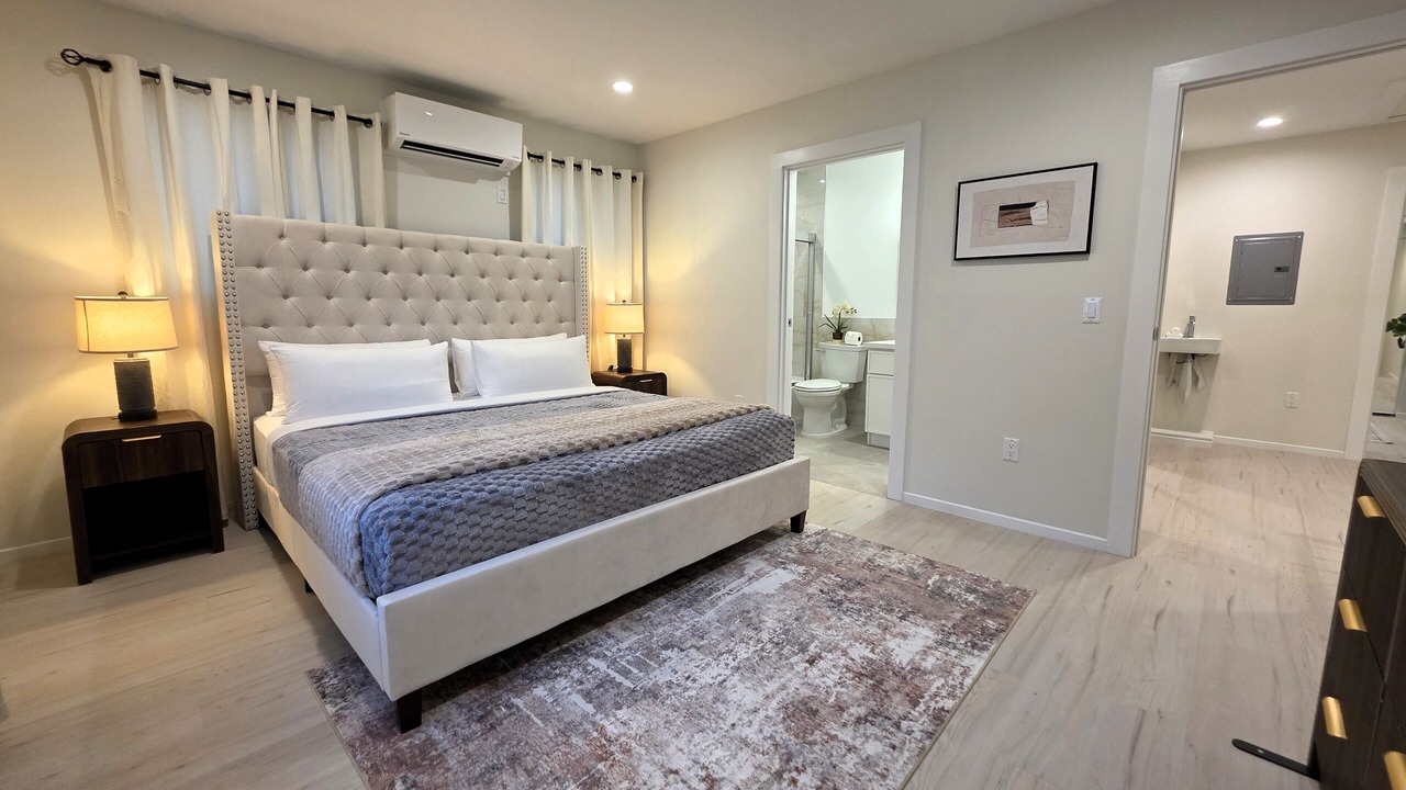 Photo of Bedroom in Beverly Hills