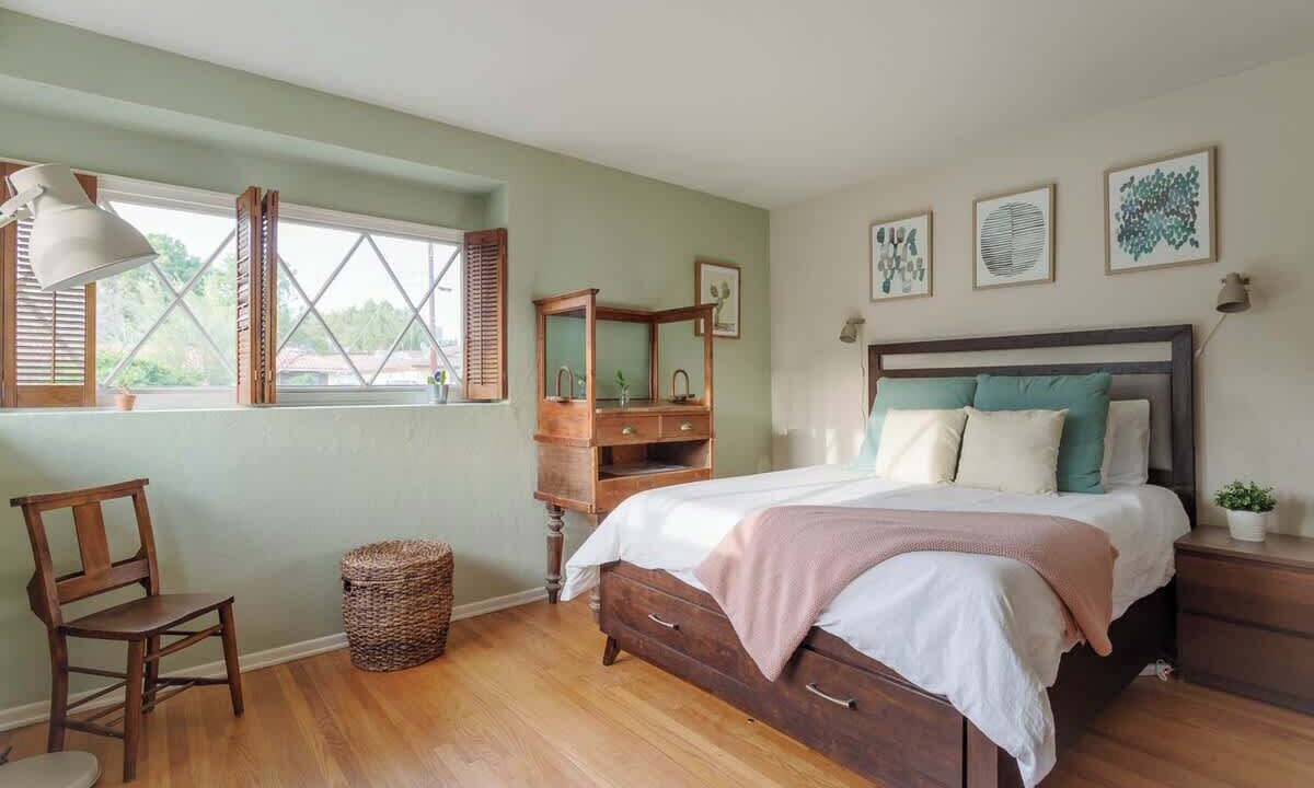 Photo of Bedroom in Van Nuys