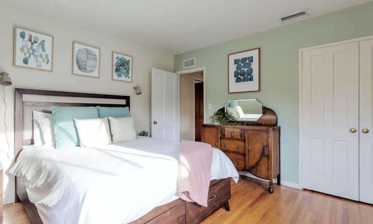 Photo of Bedroom in Van Nuys